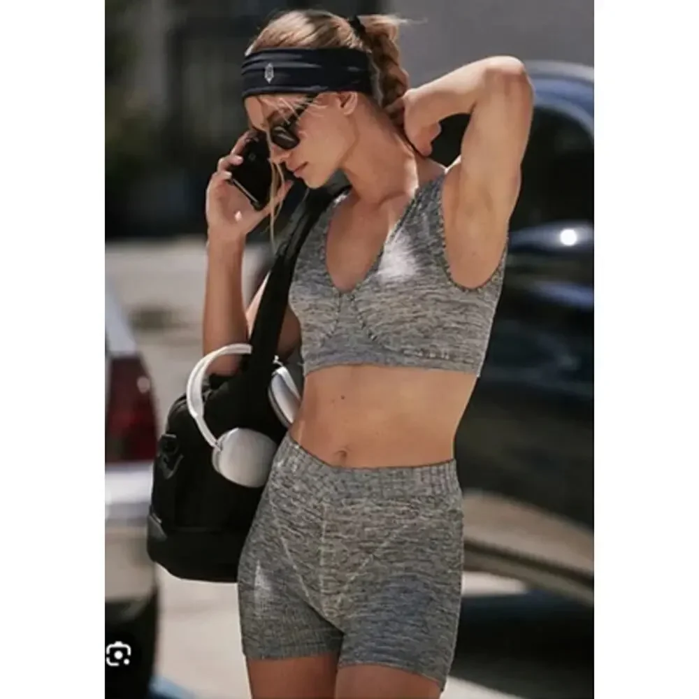 Free People Movement Arrondi Short Grey Size M/L